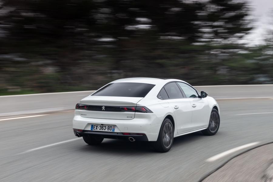  Peugeot 508 GT Line 2018 года  (WW) (фото 29 из 42)